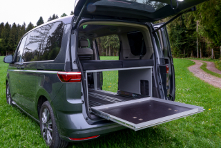 Zadní výsuv pro VW Multivan T7 hloubky 900 mm